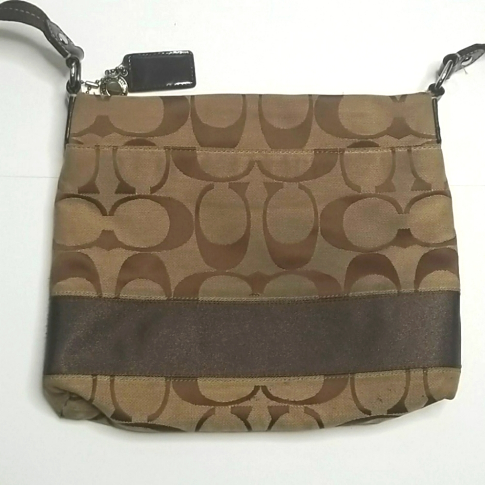 COACH brand Signature Canvas Bag - Picture 3 of 8